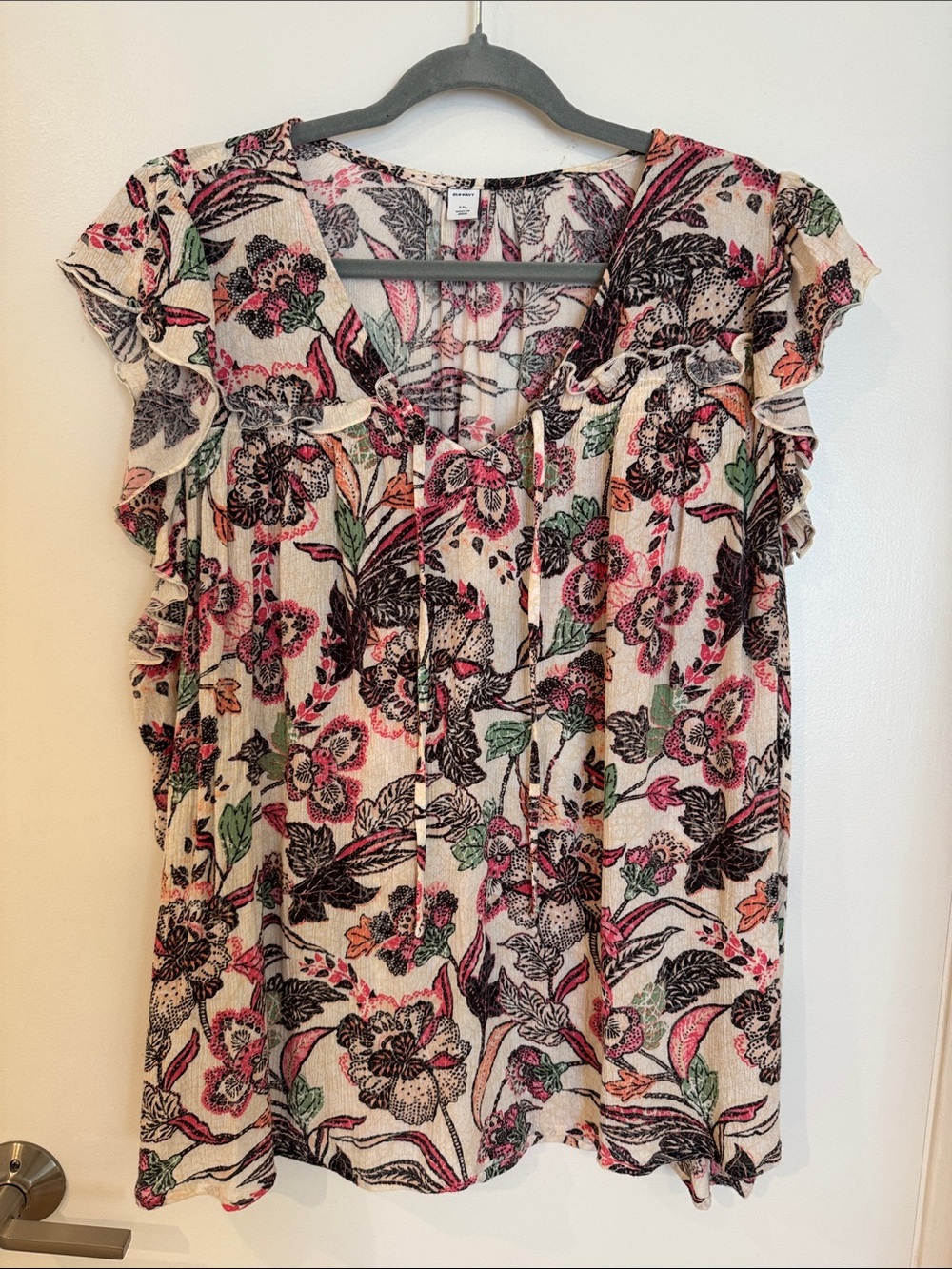 Old Navy Cream Floral V-Neck Ruffle Sleeve Blouse